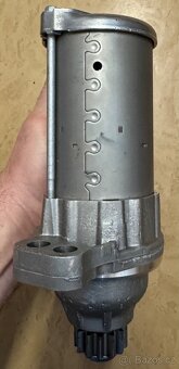 Prodám nový VW-Škoda startér 02M911024R Bosch - 4