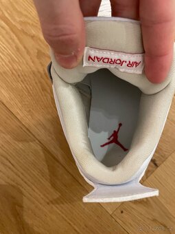 Jordan 4 white oreo - 4