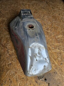 Kawasaki GPz 750 - 4