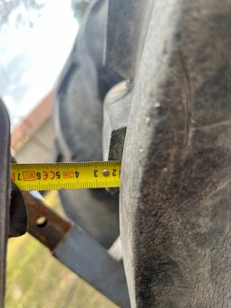 Kola Zetor 12,4-28 - 4