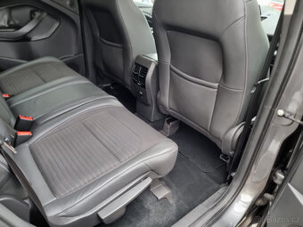 Ford Kuga 2.0TDCi 132kW 4x4 PowerShift, automat - 4