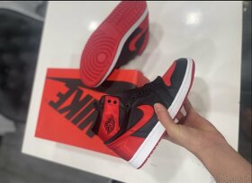 Jordan 1 high satin bred - 4