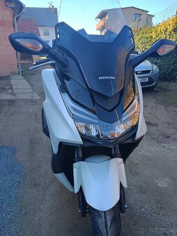 Honda Forza 125 - 4