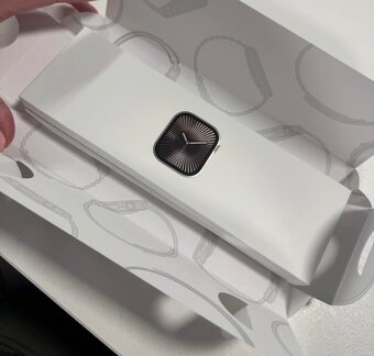Apple Watch 10 titanium case, milánský tah / pouze ROZBALENO - 4