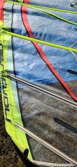 NorthSail plachta 5.8 windsurf lehké poškození - 4