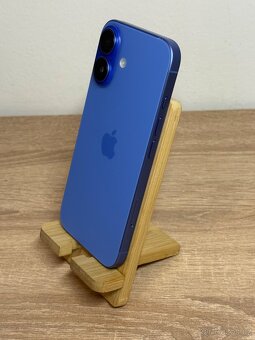iPhone 16 128 GB - ultramarínový - 4