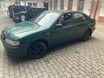Nissan almera 1997 - 4
