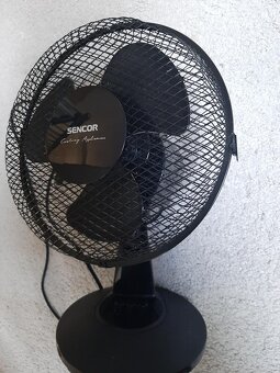 SENCOR stolní ventilátor c černé barvě, nepoužívan - 4