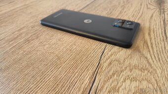 Motorola Moto G72 6GB/128GB šedá - 4