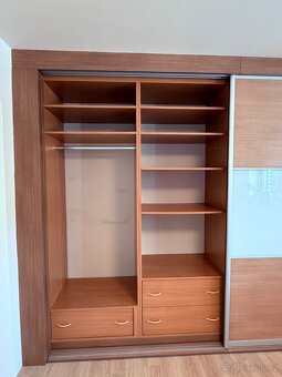 vestavěná skříň - 4