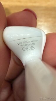 Apple AirPods 2. generace - 4