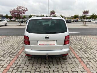 Volkswagen Touran 2.0 TDi 125kw 6 rychl TZ - 4