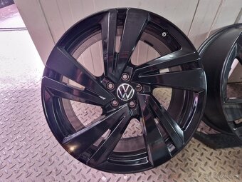 VW Nevada Touareg CR7 Rline 5x112 R20 - 4