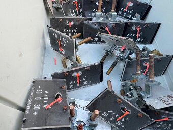 Volha Gaz 24, nové originální tachometry,budíky přistrojovky - 4