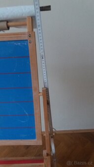 Dětská oboustranná tabule s poličkou a hodinami - 4