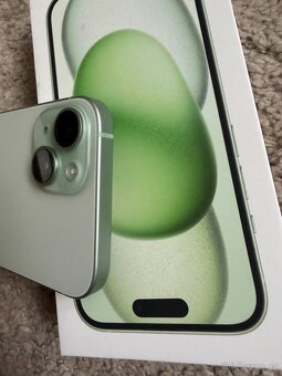 Prodám iPhone 15 (128GB) - 4