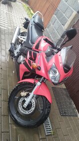 Honda CBR 125R - 4