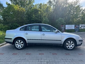 Volkswagen Passat - 4