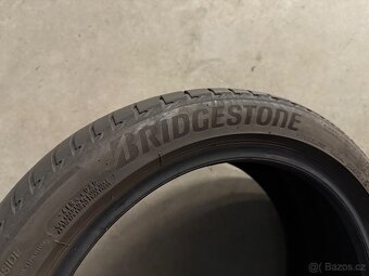 prodám letní pneu 215/45/17 Bridgestone a Continental sada - 4
