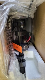 Elektrická koloběžka, displej, LED osvětlení, PC 8000 Kč - 4