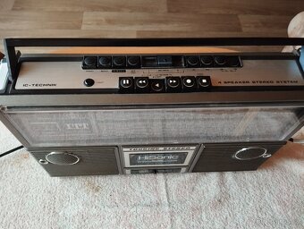 Radiomagnetofon ITT - 4