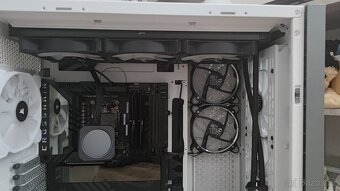 Corsair iCUE H170i ELITE LCD XT - 4