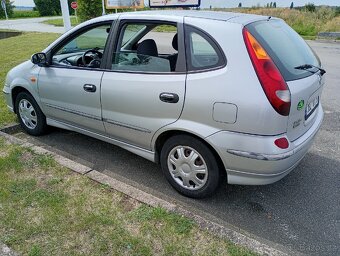 Nissan Almera Tino 2004 - 4