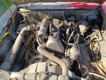 Prodám nepojízdný Mercedes-Benz W100 - 4