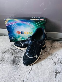 Geox sneakers svítící dívčí vel.37 - 4