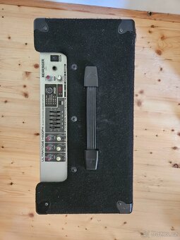 Behringer ULTRATONE K900FX - klávesové kombo - 4