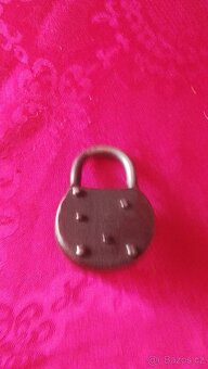 Industriální zámek v antickém stylu - 4