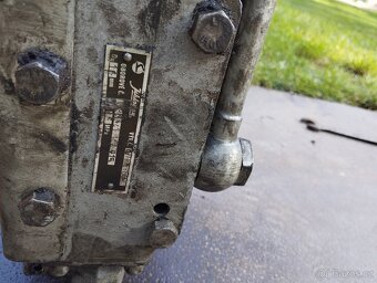 Hydraulický rozvaděč - 4