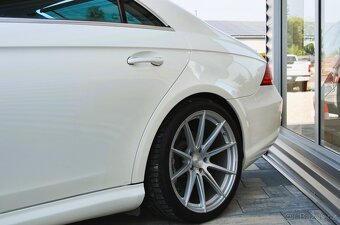 Mercedes Benz CLS 63 AMG JAPAN - 4