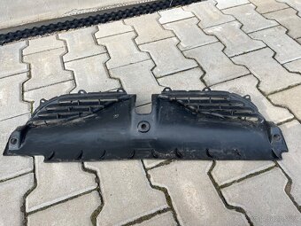 Přední maska - Laguna 1 - 4