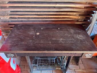 Šicí stroj Lada - 4