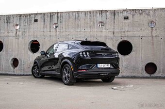 Ford Mustang Mach-E / ODPOČET - 4