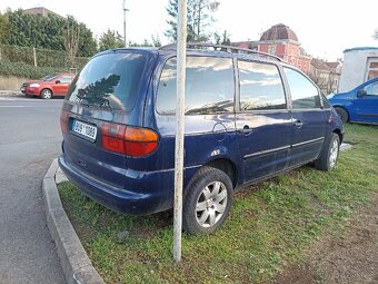 Prodám VW Sharan 1.9 TDI rok 2000 na ND automat - 4