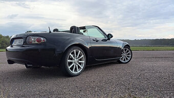 Mazda MX-5 NC 2.0 - 4