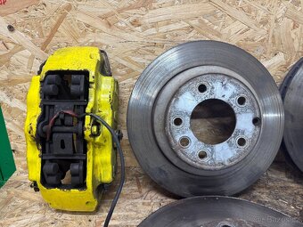 KOMPLETNÍ BRZDY BREMBO AUDI Q7/ VW TOUAREG 3.0 TDI - 4
