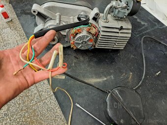 Prodám motor na Babettu 210 - 4