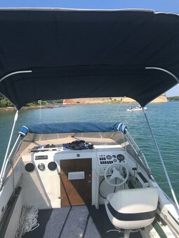 Loď včetně vleku - Volvo-Penta 150 - nová cena - 4