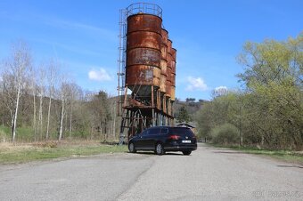 Prodám VW Passat B8 Highline - 4