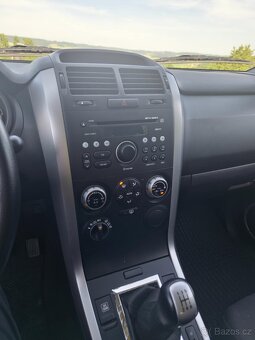 Suzuki Grand Vitara 2.0 - 4