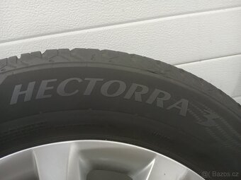 Originál alu kola VW 6,5Jx15H2 ET 50 s pneu Matador - 4