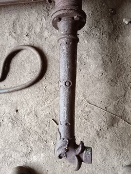 Zahradní pumpa litinová - 4