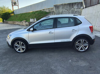 VW Polo CROSS 1.4 63KW/AC/ALU/PDC/PC/CD/TEMPOMAT/VYŠÍ O 32MM - 4
