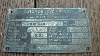 MOTO VĚCI JAWA PAŘEZ + AUTOMOBILOVÉ ŠTÍTKY ŠKODA ATD - 4