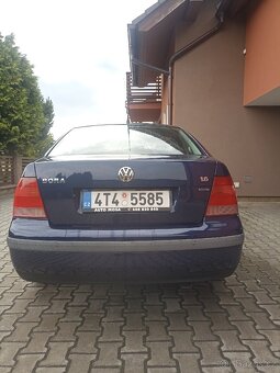 Volkswagen Bora 1.6 77 kW - 4
