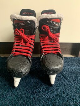 Hokejové brusle Bauer 3x, 4.0 , fit 1, eur 37.5 - 4