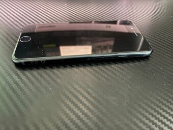 Prodám Apple iPhone SE (2022) 64GB Midnight Blue - 4